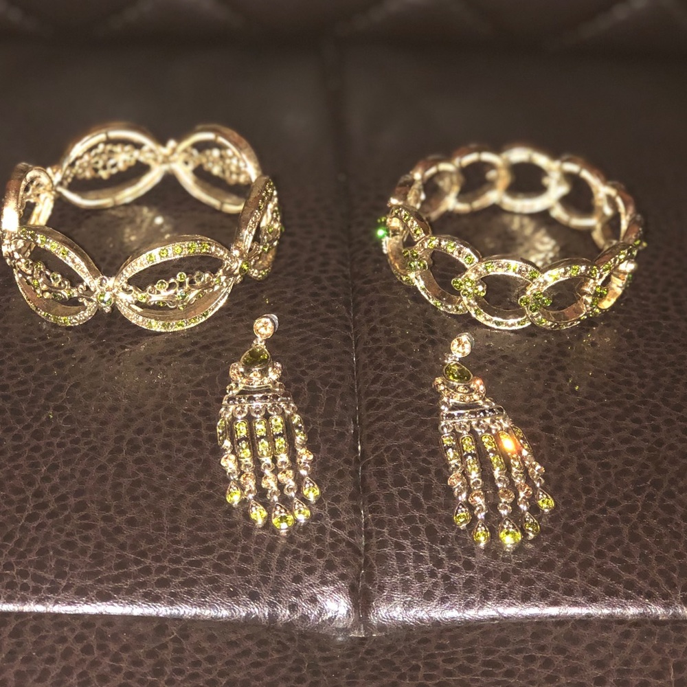 2 Bracelets and Earrings Set